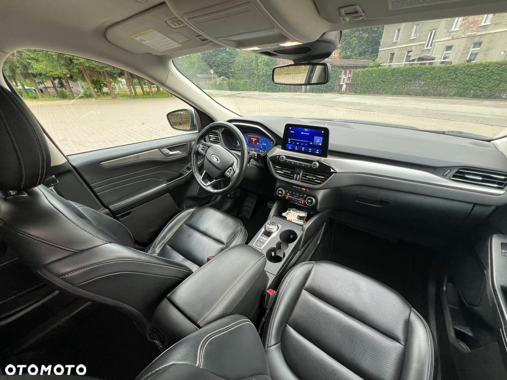 Ford Escape 2.0 EcoBoost AWD Titanium - 23