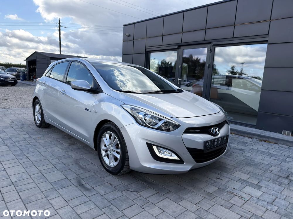 Hyundai i30 1.6 GDI Premium - 11