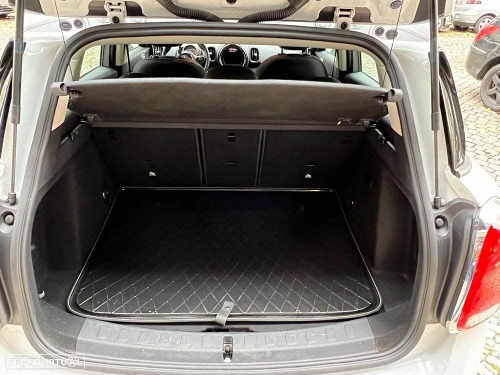 MINI Countryman Cooper SE ALL4 Auto - 24