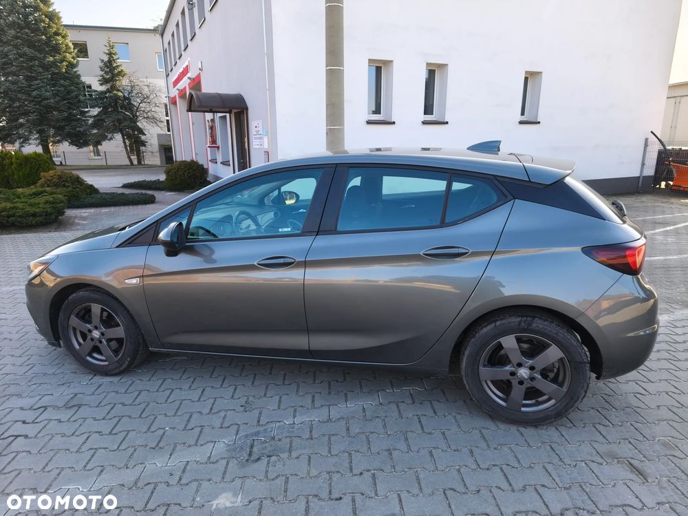 Opel Astra 1.6 CDTI Dynamic - 3