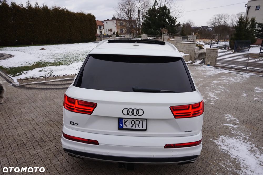 Audi Q7 - 12