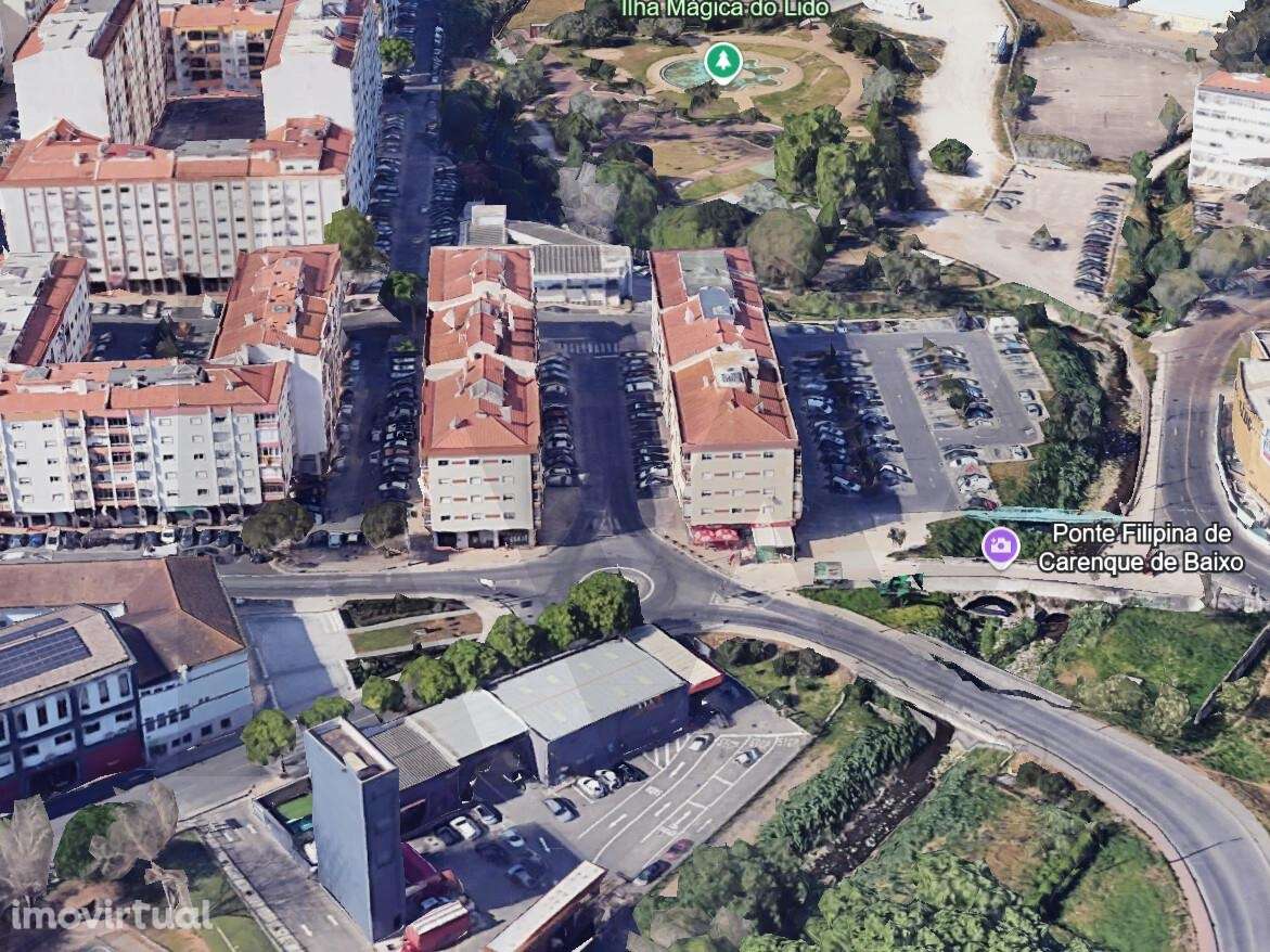 Estacionamento coberto e fechado - Grande imagem: 5/7