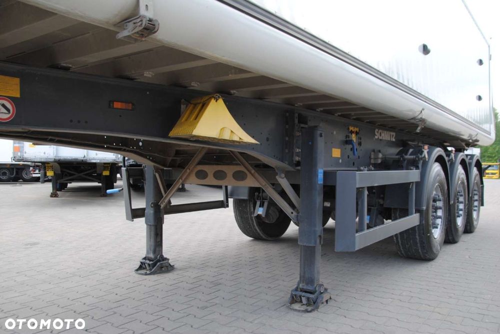 Schmitz Cargobull SCB*S3D / Wywrotka / Podnoszona oś - 11