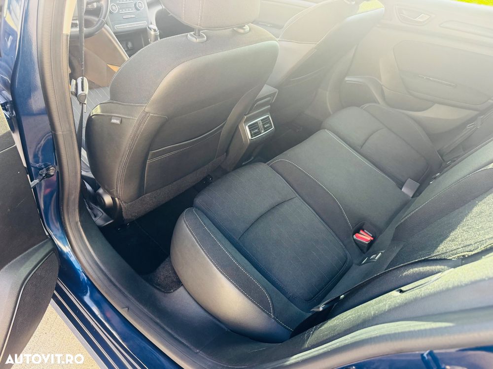 Renault Megane - 11