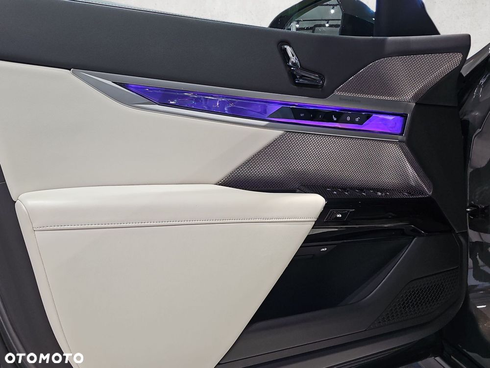 BMW Seria 7 - 17