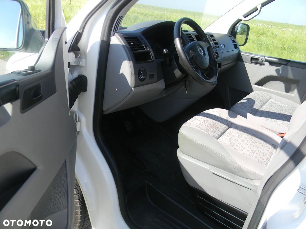 Volkswagen Transporter - 17
