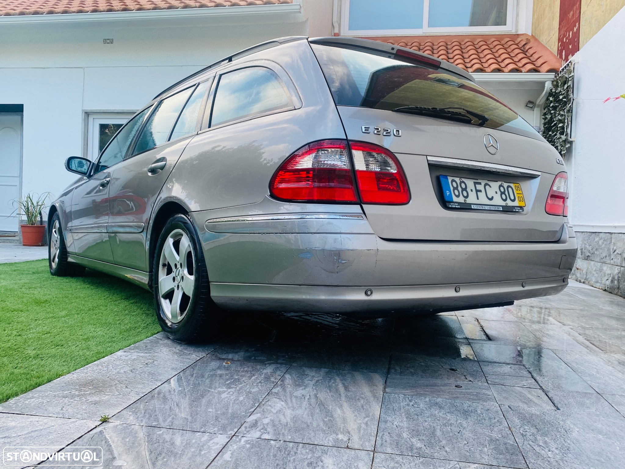 Mercedes-Benz E 220 CDi Avantgarde - 6