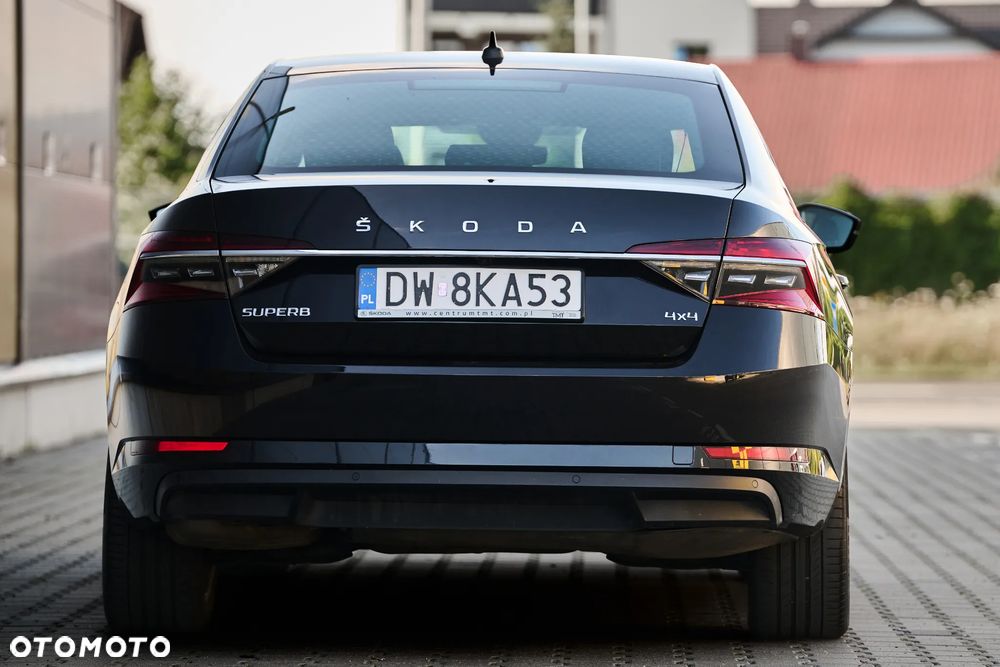 Skoda Superb 2.0 TDI SCR 4x4 Style DSG - 13