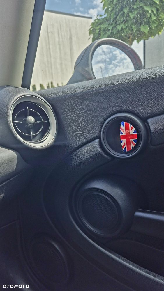 MINI ONE - 6