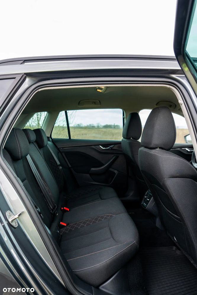 Skoda Kamiq 1.0 TSI Ambition - 11