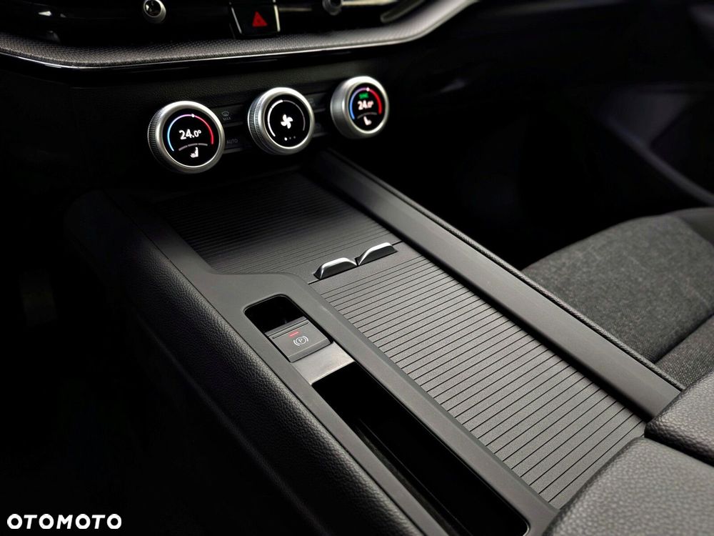 Skoda Superb 1.5 TSI mHEV Essence DSG - 30