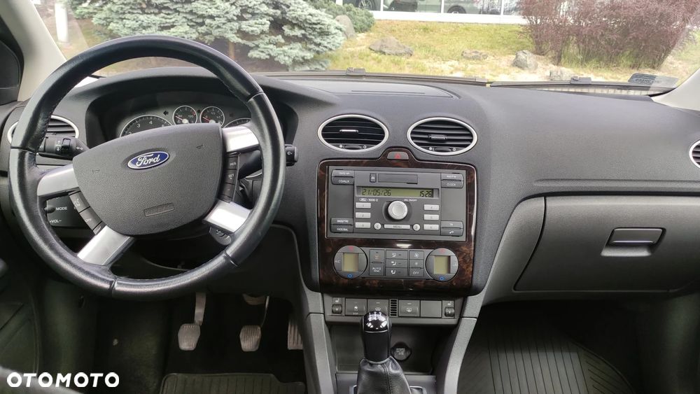Ford Focus 1.6 Ti-VCT Ghia - 8