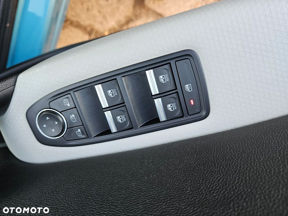 Renault Captur 1.6 E-TECH Plug-In Intens - 16