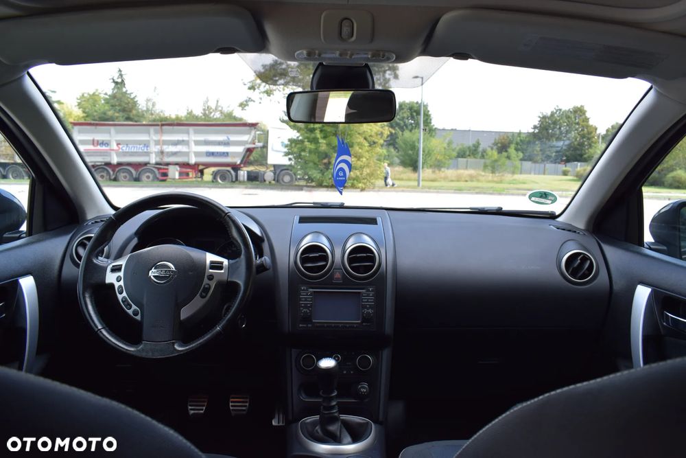 Nissan Qashqai 2.0 tekna - 23