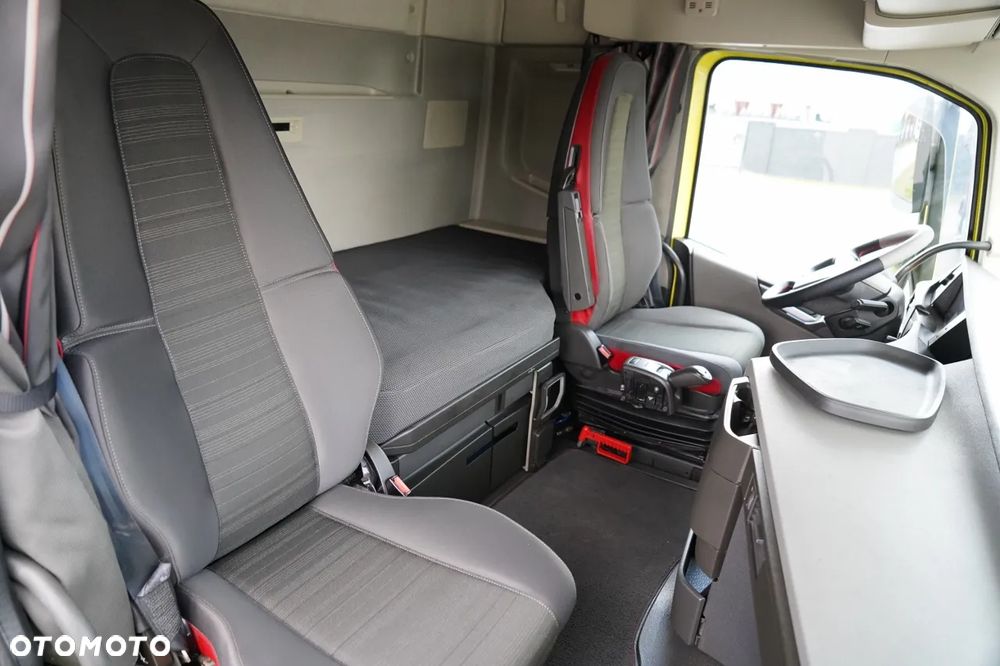 Volvo FH 500 / HYDRAULIKA / KLIMA POSTOJOWA / - 34