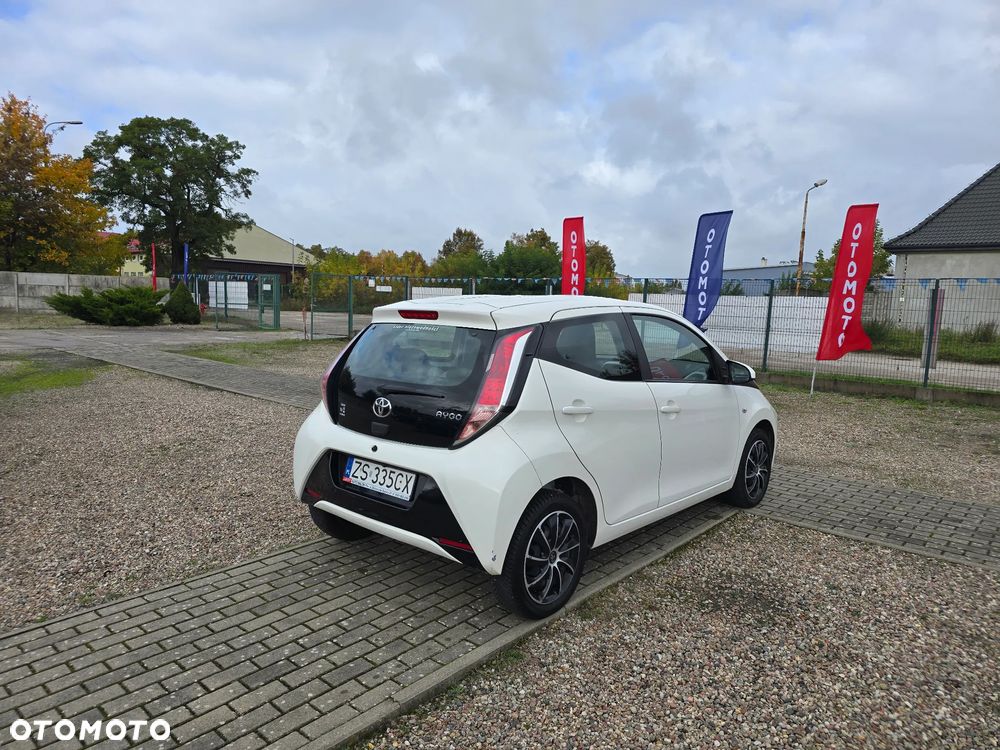 Toyota Aygo 1.0 VVT-i Sprint EU6 - 6