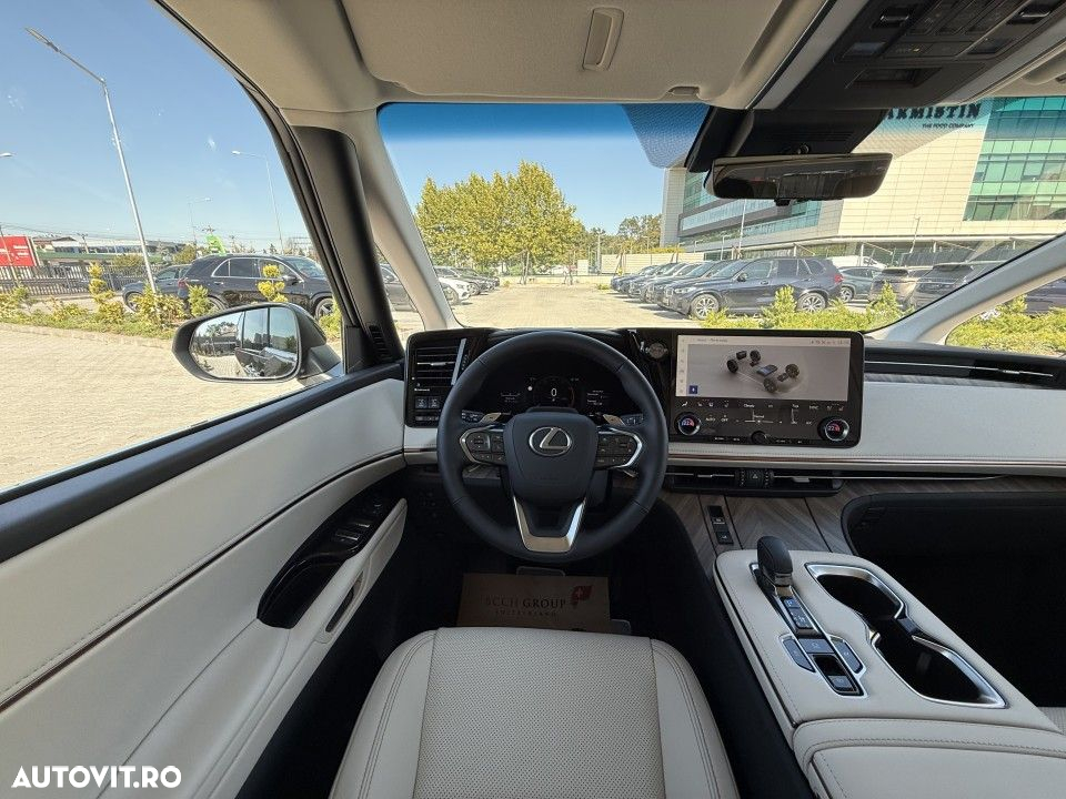 Lexus LM 350h Luxury - 30