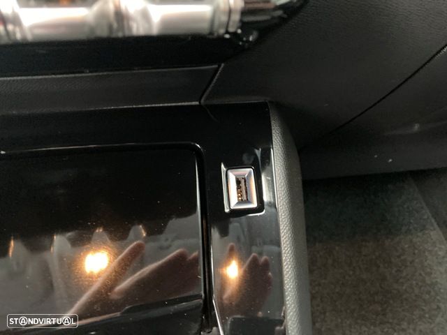 Peugeot e-208 50 kWh Allure - 26