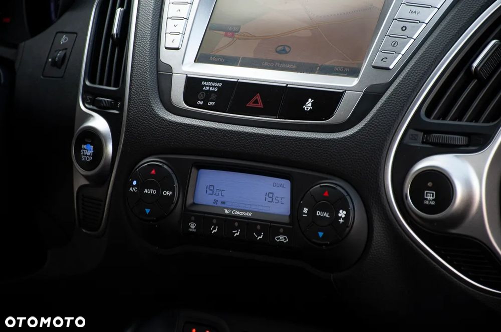 Hyundai ix35 2.0 Premium 2WD - 12