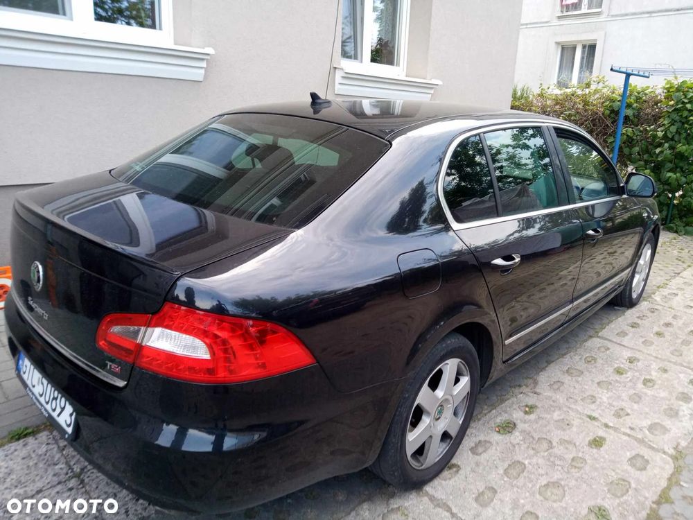 Skoda Superb 2.0 TSI L&K DSG - 23