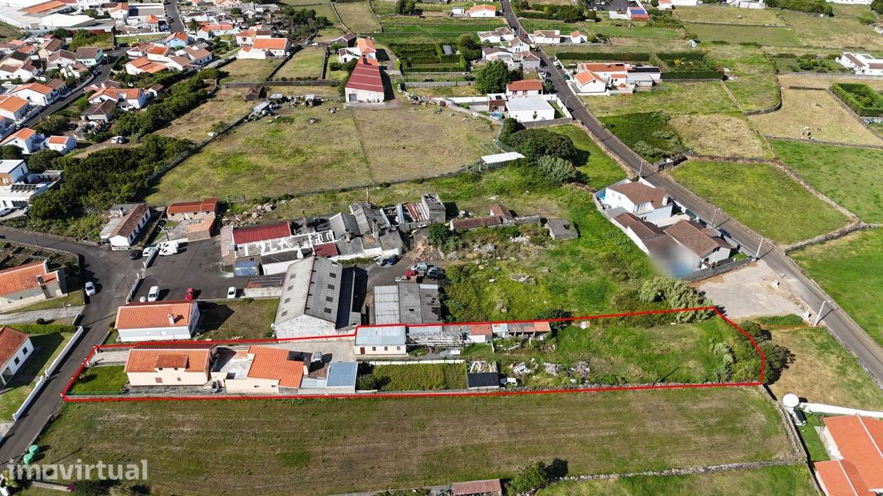 Moradia T6 com Potencial de Rendimento no 2.º Piso - Grande imagem: 2/15