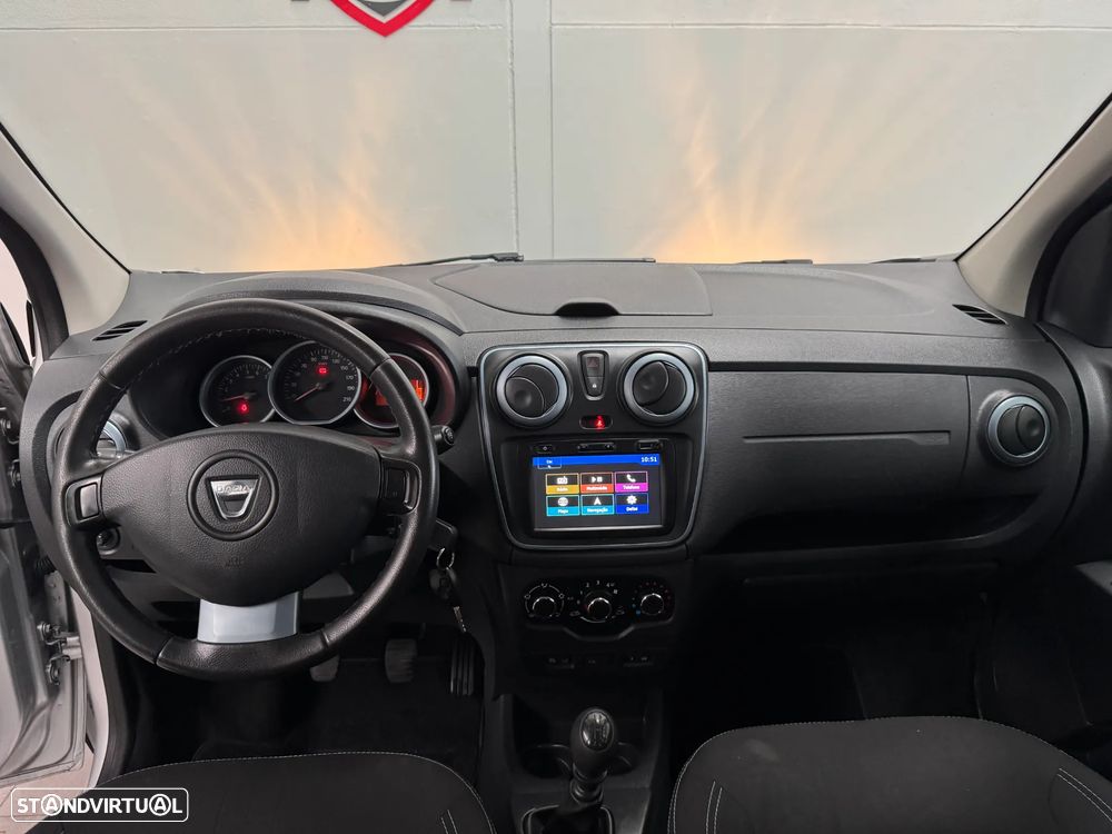 Dacia Lodgy dCi 110 Stepway - 13