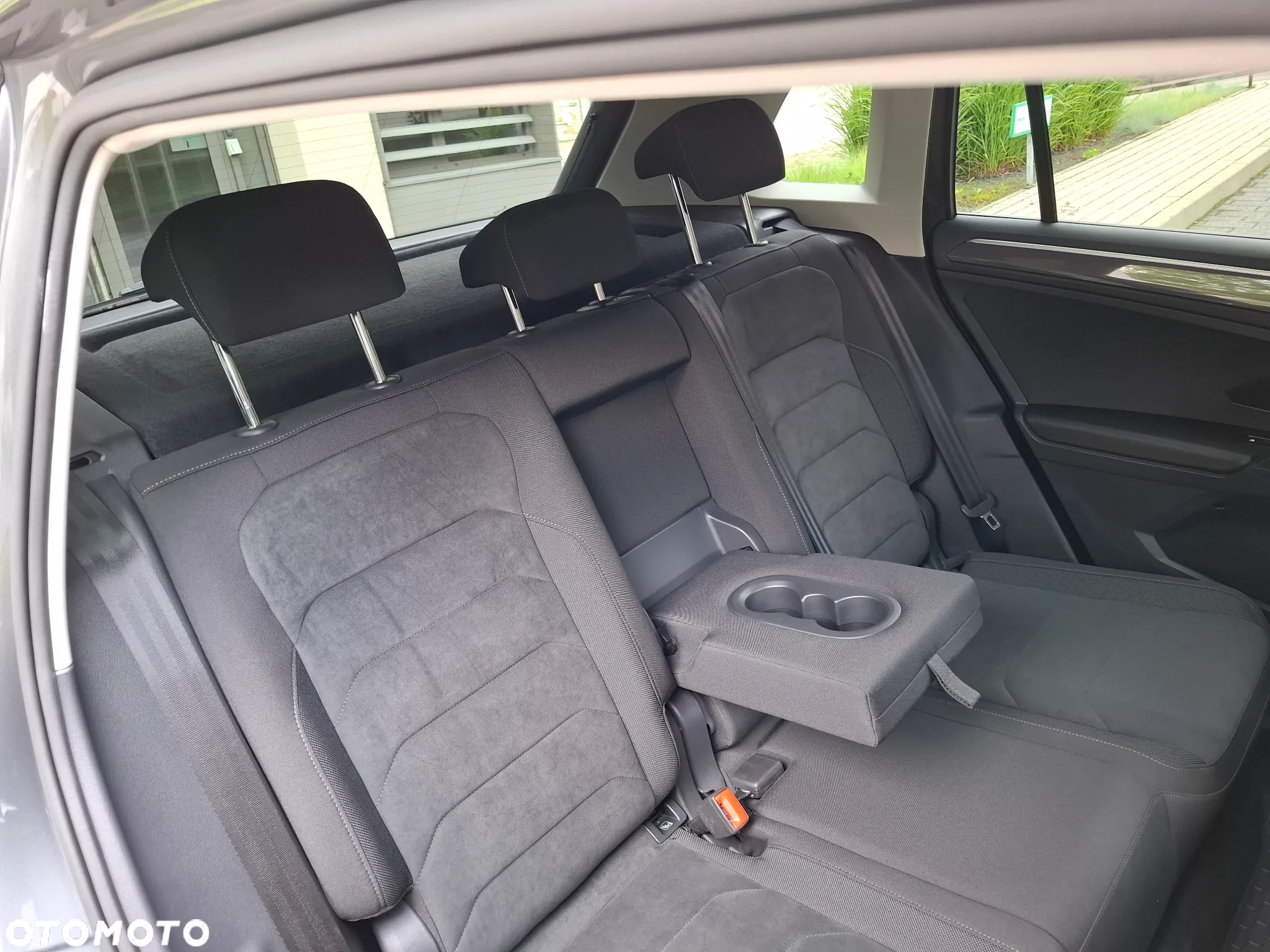 Volkswagen Tiguan 2.0 TDI SCR 4MOTION DSG Highline - 36