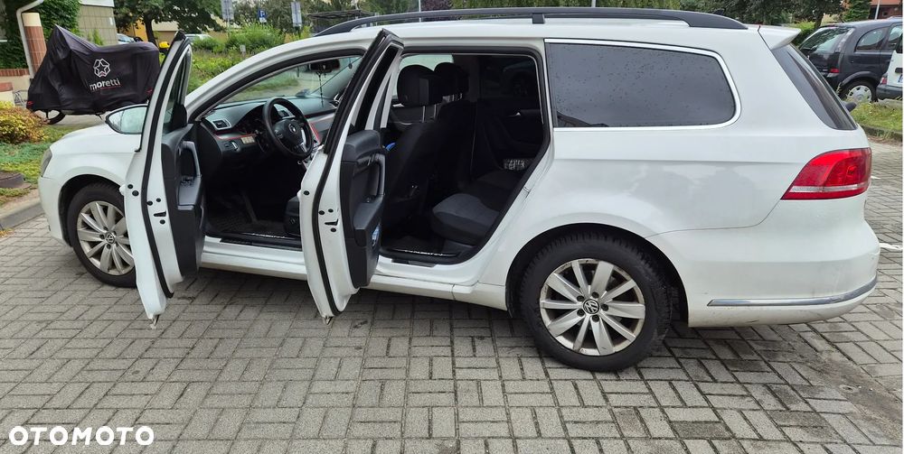 Volkswagen Passat 2.0 Blue TDI SCR Comfortline - 3