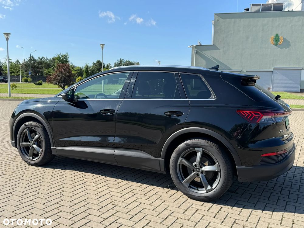 Audi Q4 e-tron - 8