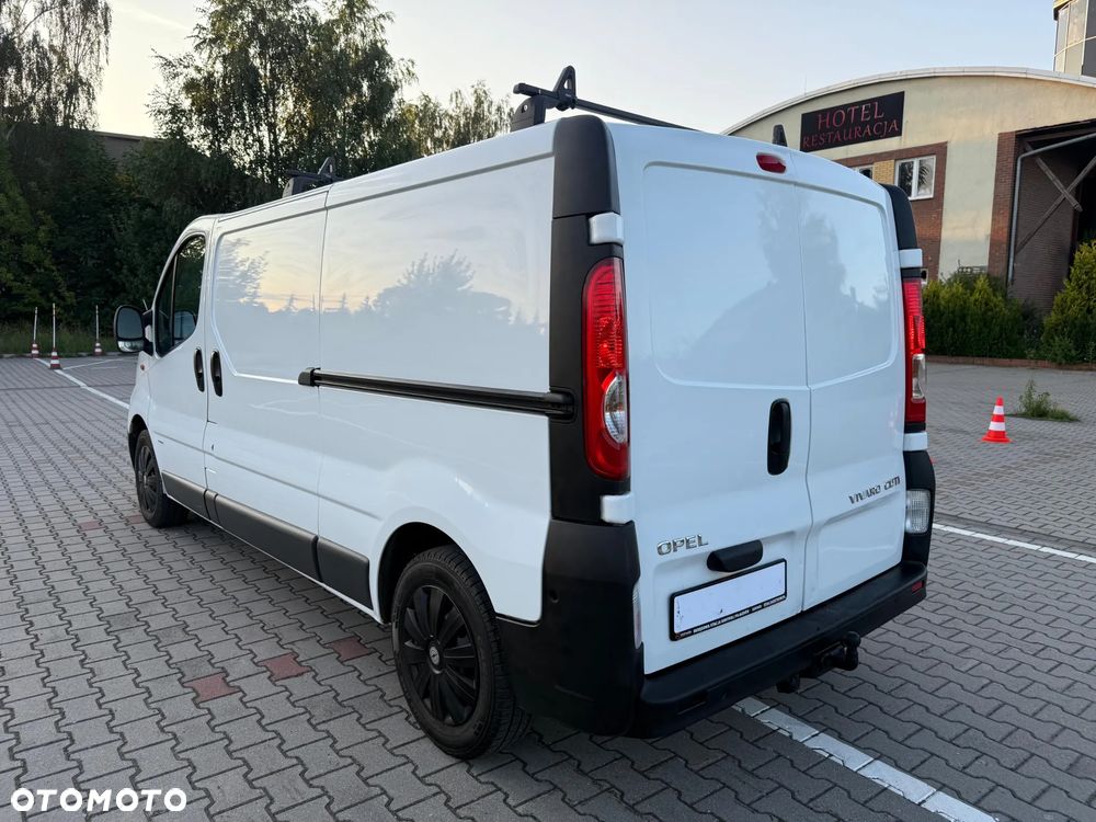 Opel VIVARO - 26