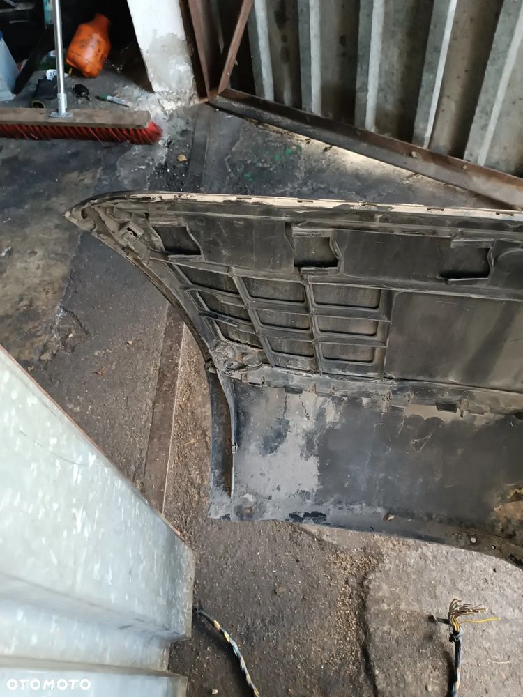 VW JETTA 2008R LC9X ZDERZAK TYŁ TYLNY CZARNY - 4