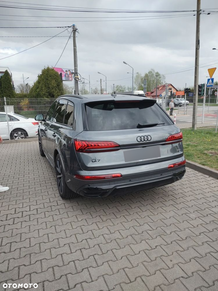 Audi Q7 - 3