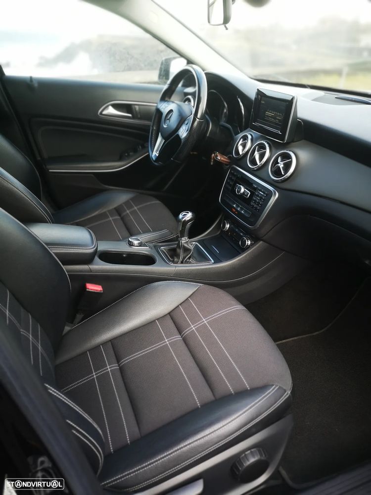 Mercedes-Benz GLA 180 CDI Urban - 9
