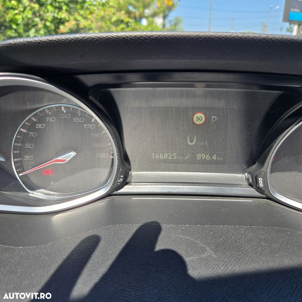 Peugeot 308 - 10