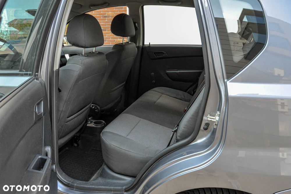 Chevrolet Aveo - 8