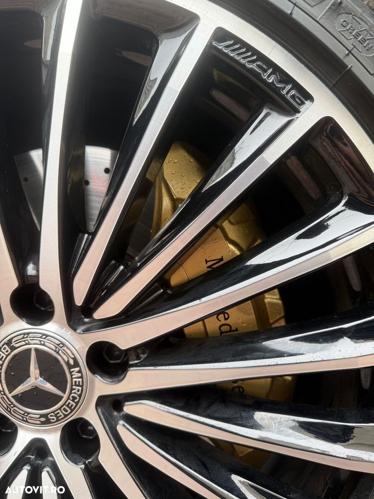 Mercedes-Benz CLS 300 d 4Matic 9G-TRONIC AMG Line - 36