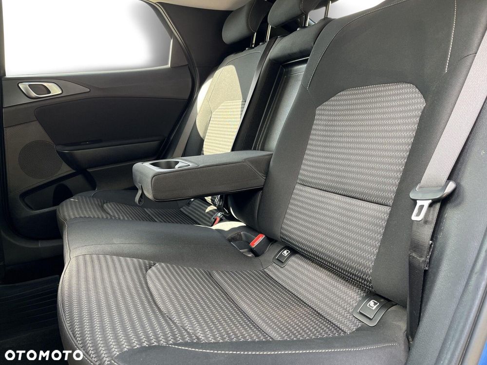 Kia XCeed - 15