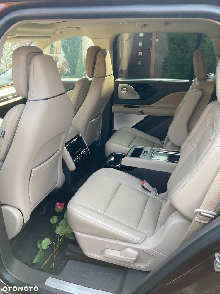 Lincoln Aviator - 18