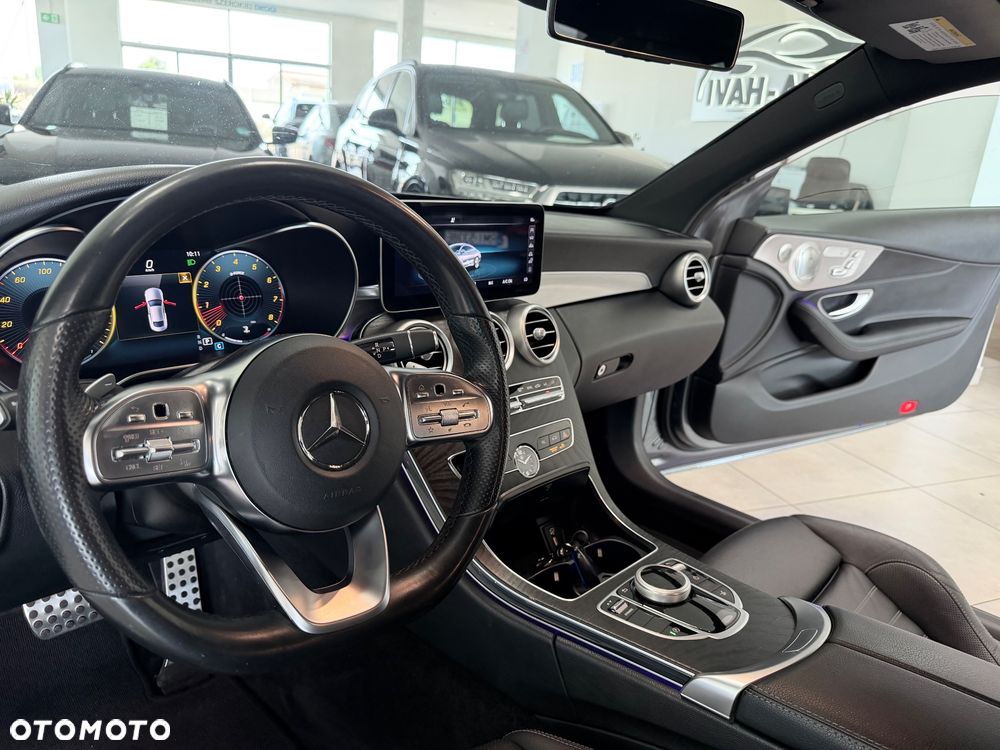 Mercedes-Benz Klasa C 300 9G-TRONIC AMG Line - 23