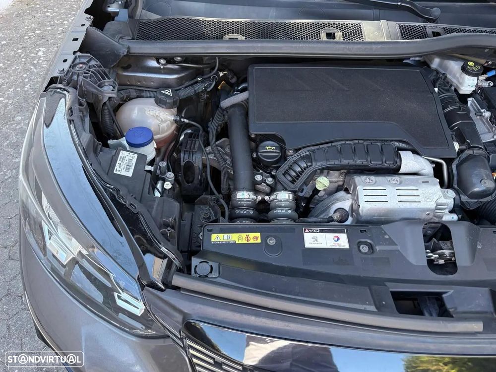 Peugeot 2008 1.2 PureTech Allure - 18