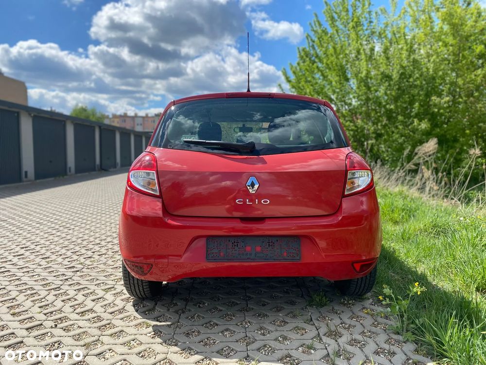 Renault Clio - 5