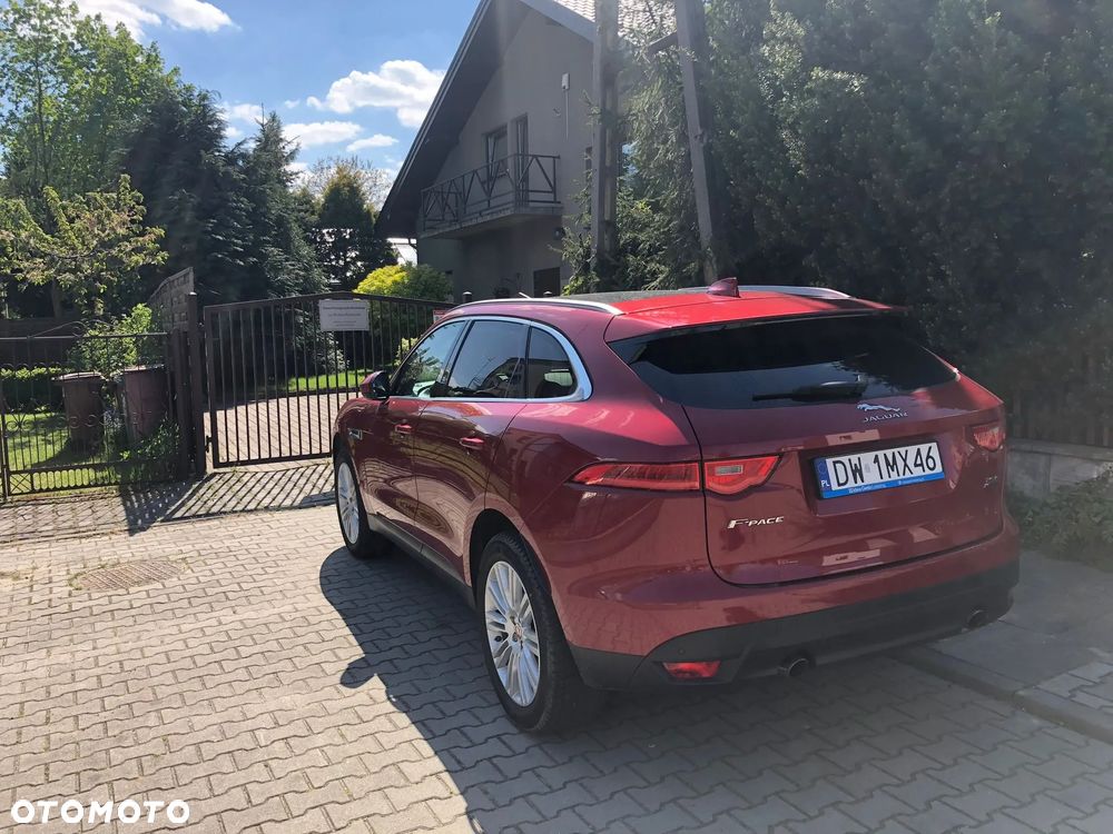 Jaguar F-Pace 2.0 i4P AWD Prestige - 4