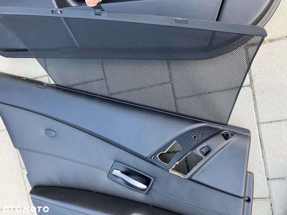 FOTELE KANAPA BOCZKI BMW E60 E61 TOURING KOMBI CZARNA SKÓRA WENTYLOWANA KOMFORT WENTYLE WENTYLOWANE KOMFORTY PRZED LIFT RARYTAS STAN PERFEKCYJNY!!! CZARNE ELEKTRYCZNE ROLETKI PRZECIWSŁONECZNE ROLETY DRZWI - 19