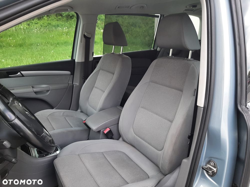 Volkswagen Sharan 2.0 TDI DSG BlueMotion Technology Trendline - 21
