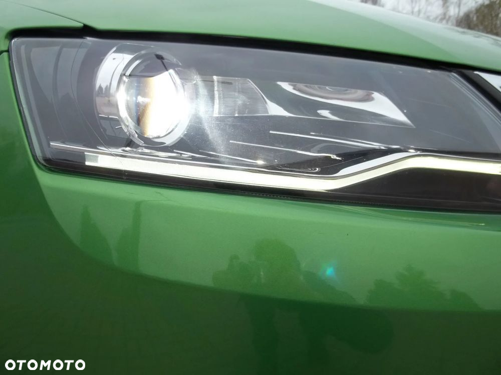 Skoda RAPID Spb 1.0 TSI Style - 11