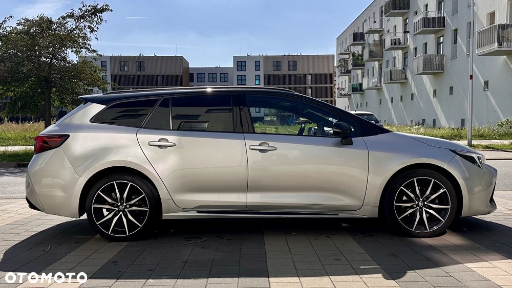 Toyota Corolla 2.0 Hybrid GR Sport Dynamic - 4