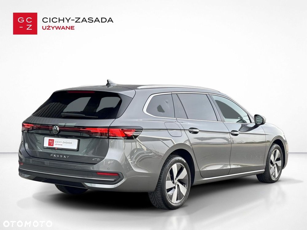 Volkswagen Passat - 5