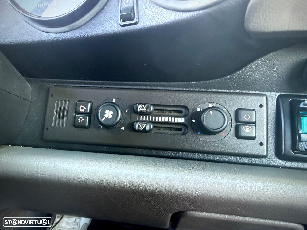 Porsche 911 (993) - 36