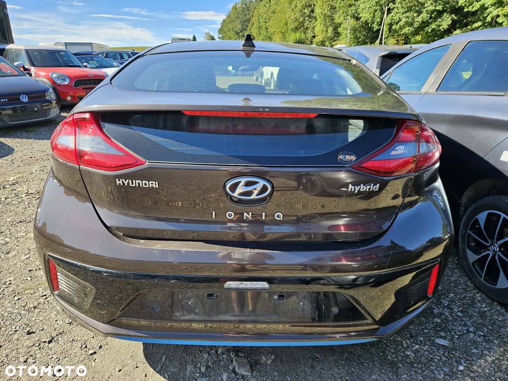 Hyundai IONIQ 1.6 GDI Premium - 1