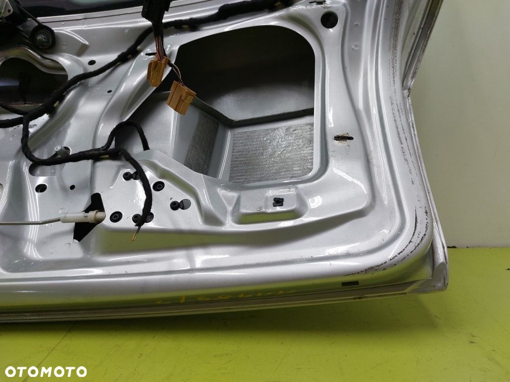 Klapa tył tylna BAGAŻNIKA AUDI A4 B6 8E 2000-2004 KOMBI AVANT LY7W SREBRNY - 14